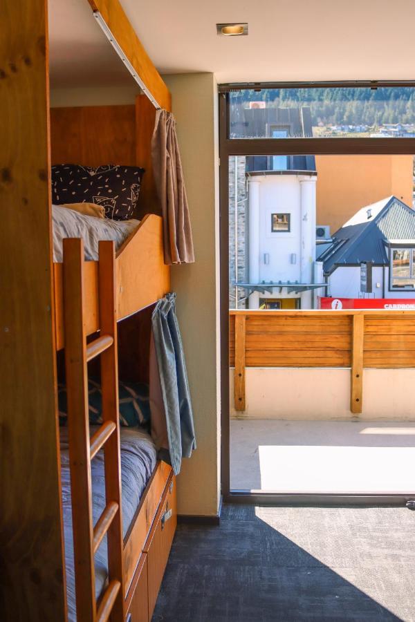 Adventure Queenstown Hostel Экстерьер фото