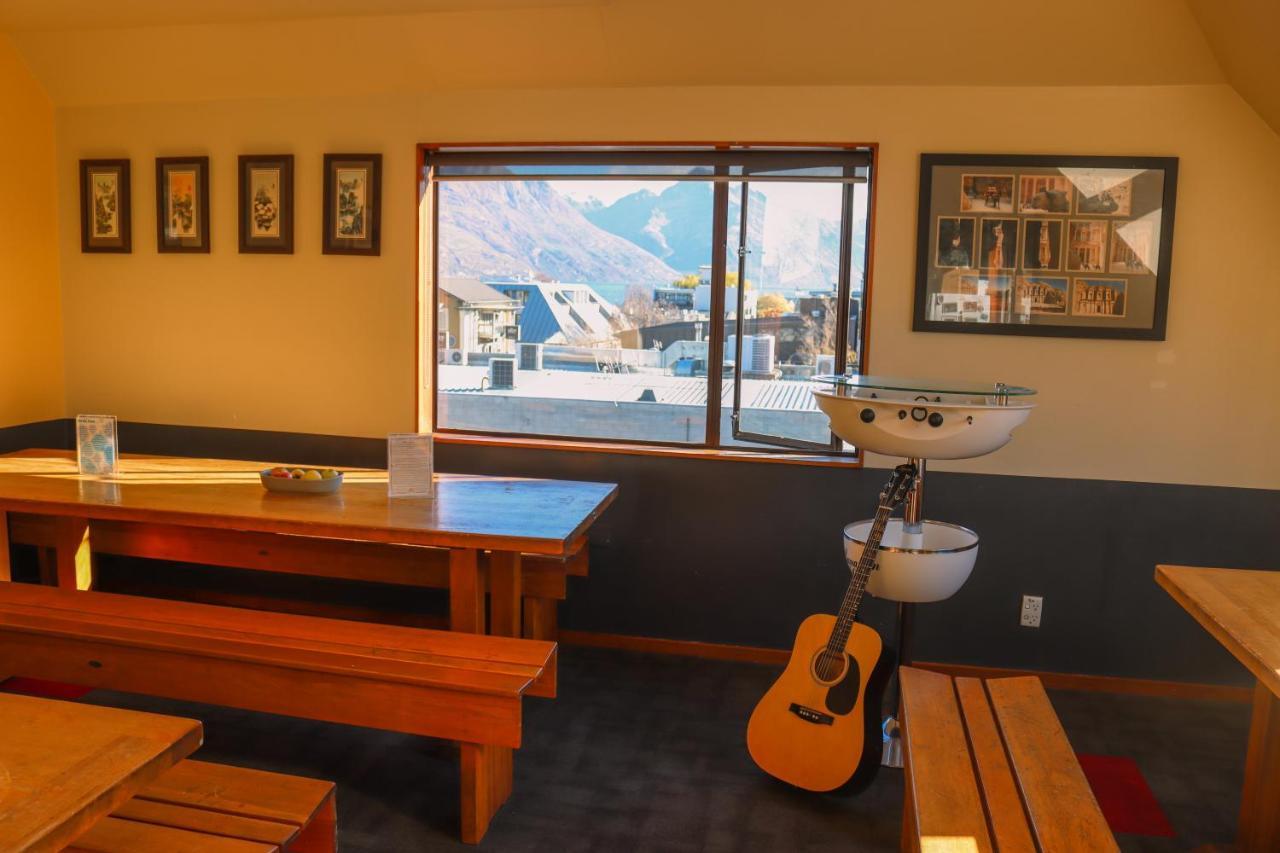 Adventure Queenstown Hostel Экстерьер фото